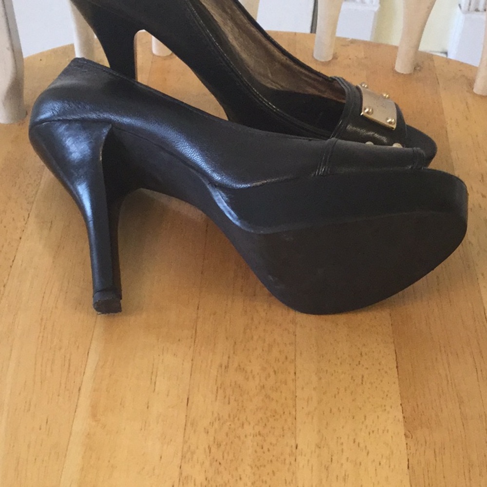 Michael Kors Shoes - Picture 6 of 6